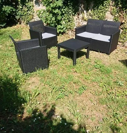 35 M2 30 M2 De Terrasse Acces Jardin