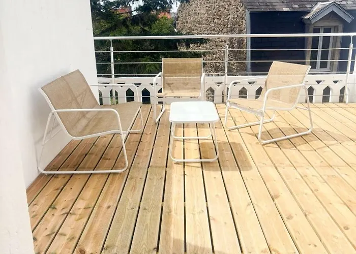 Appartement 35 m2 charmant plus 30 M2 de terrasse Accès jardin SPA *